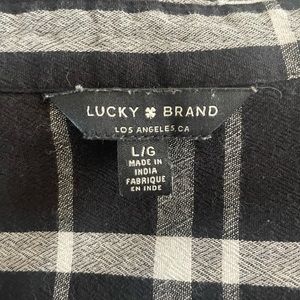 Lucky brand women’s plaid button up / black and white/ size L